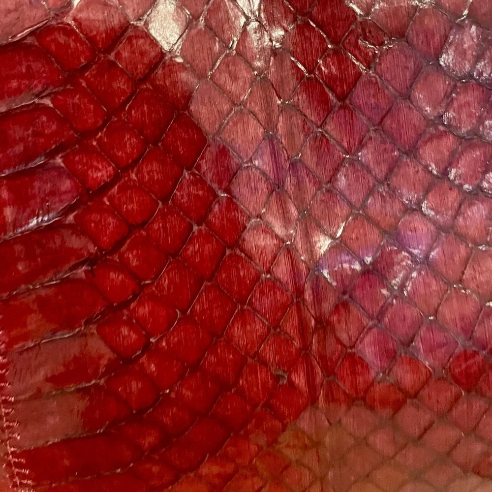 VTG 70’s Genuine Snakeskin Clutch Shoulder Bag Red Gold chain strap Flap LUXURY - Picture 6 of 15